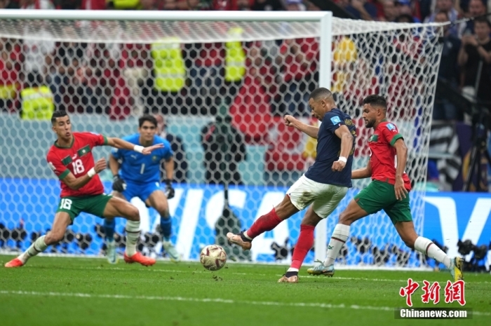 卡塔尔世界杯半决赛法国2-0摩洛哥晋级决赛