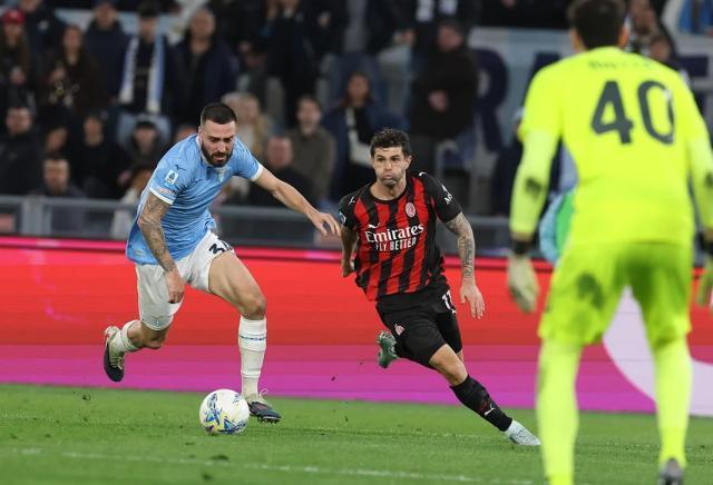 AC米兰客场告负积分榜掉队错失三色盾机会