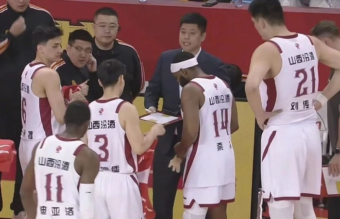 辽粤大战辽宁大胜广东终结五连胜 新疆爆冷北控